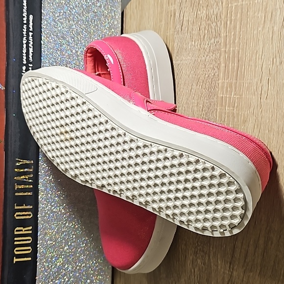 Sneakers - Picture 4 of 6